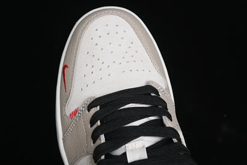 All Categories Air Jordan Jordan Series Basketball Shoes Air Jordan 1 Low Air Jordan 1 Low AJ1 Joe 1 North Face Collaboration-Law Brown High-end Customized Low-top Retro Basketball Shoes DC2024-033